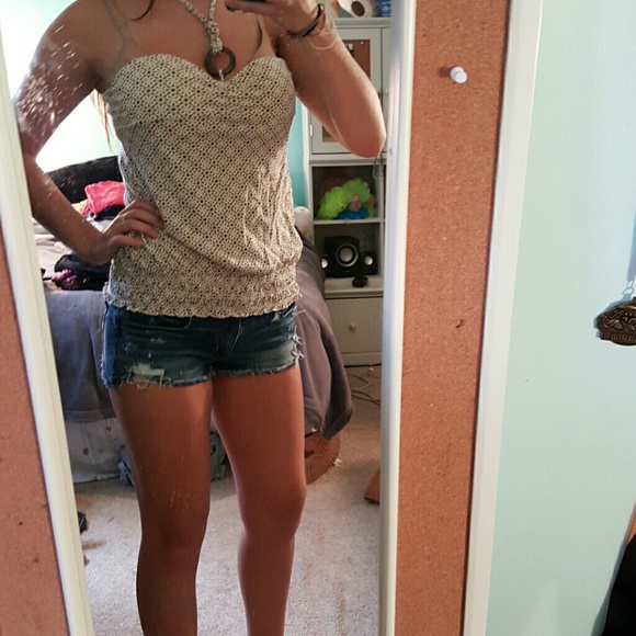 Strapless top