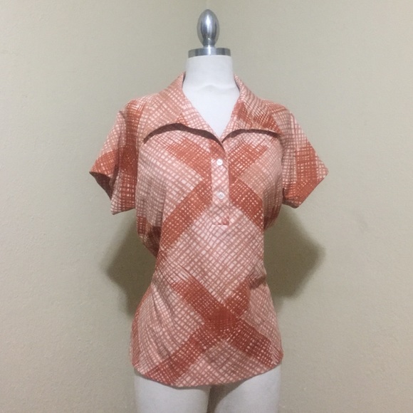 💥💥HP💥💥Vintage top with button up collar 💥HP💥