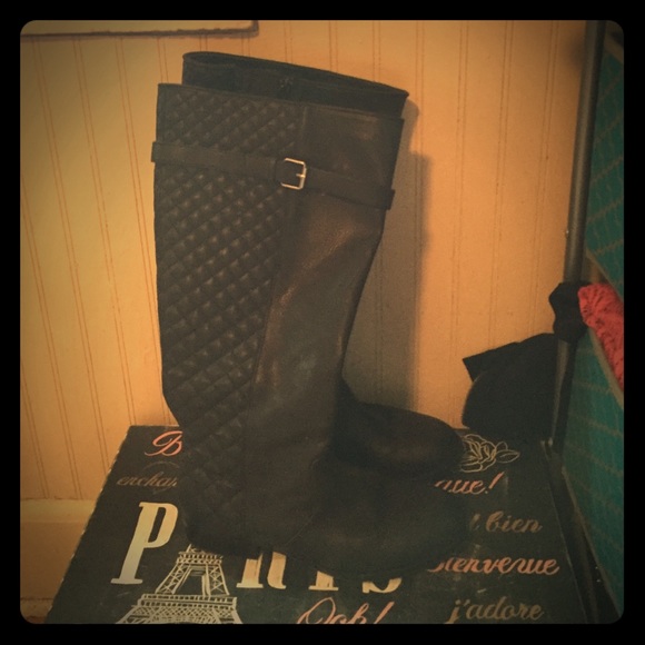 Lane Bryant 8W quilted riding boot