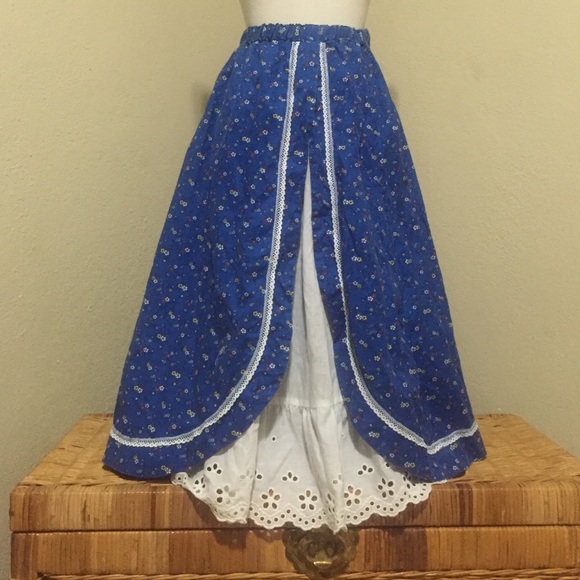 HP⚡️Vintage peasant skirt with flower print⚡️HP