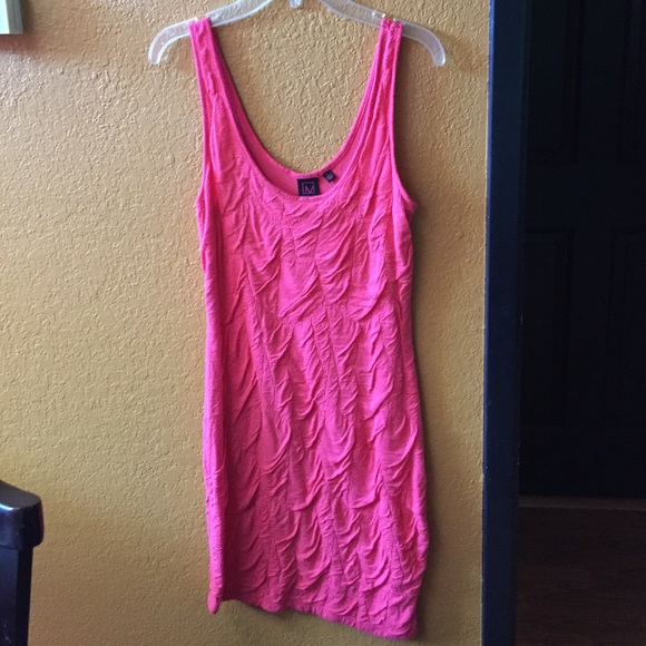 Pink short bodycon dress