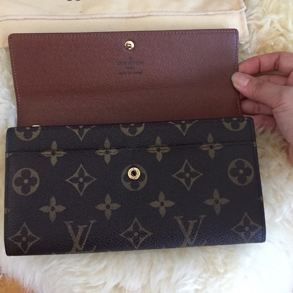 Louis Vuitton Sarah Wallet - Picture 2 of 10