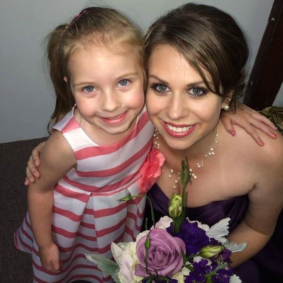 Meet your Posher, Sara - Picture 1 of 1