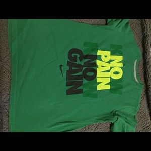 SOLD Nike tshirt boys 10-12