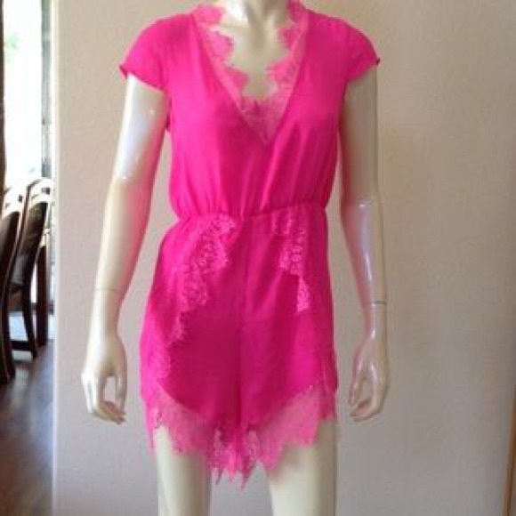 LF hot pink romper with lace detail - Picture 4 of 4