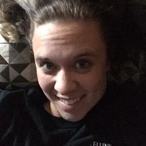 Meet your Posher, Abbie