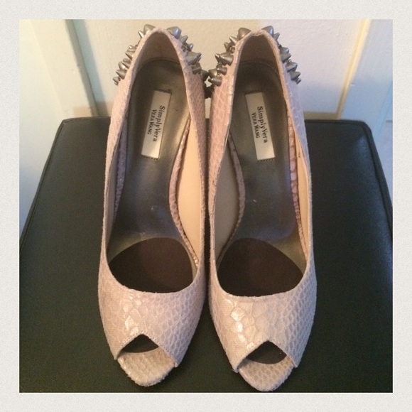 💥 SOLD 💥 Nude Spiked Heels - Picture 2 of 4