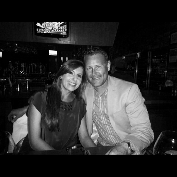 Meet your Posher! - Picture 3 of 3