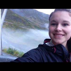 Meet your Posher, Sara