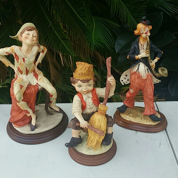 Figurines