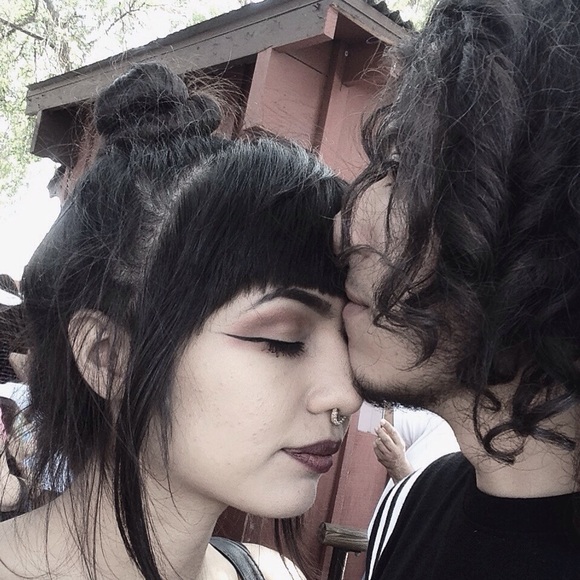 💗Meet the seller💗 +update info!! - Picture 3 of 4