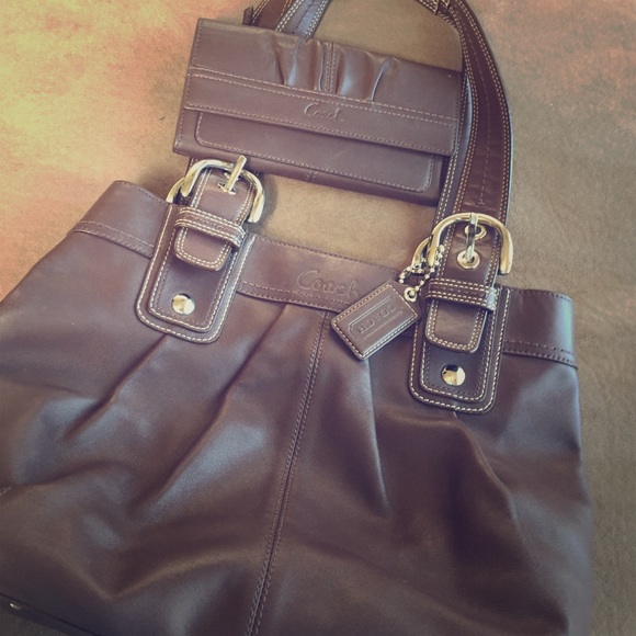 Coach purse and wallet