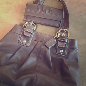 Coach purse and wallet