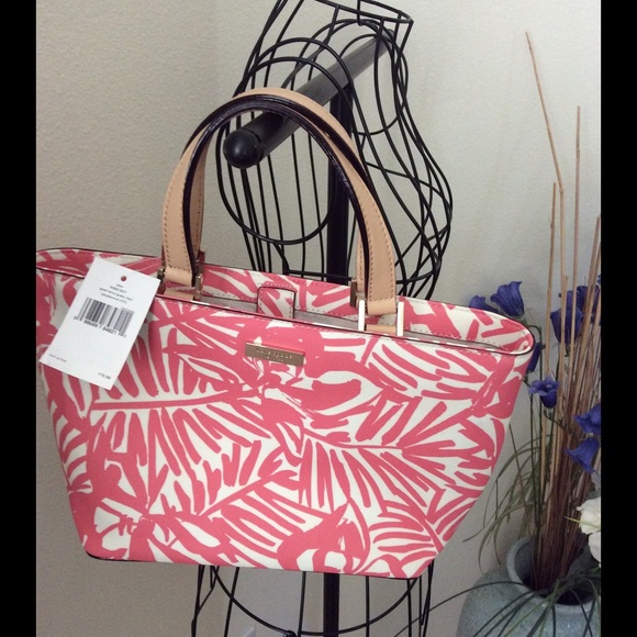 kate spade Handbags - $69 12 1/2"wide and 8" height