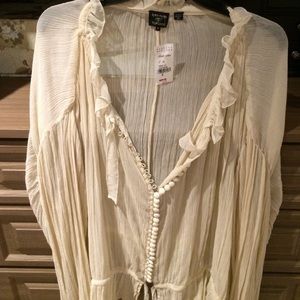 Topshop blouse size 14.  Tag is mismarked size 10