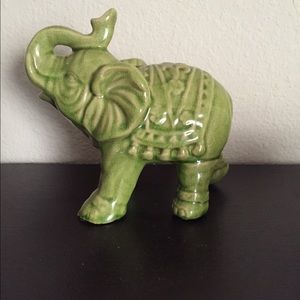 Elephant statue