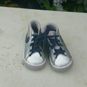 Kids shoes