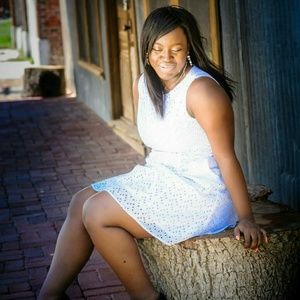 Meet your Posher, Adreonna