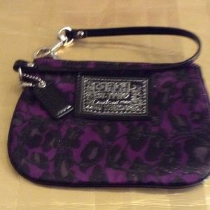 Coach Poppy Wristlet