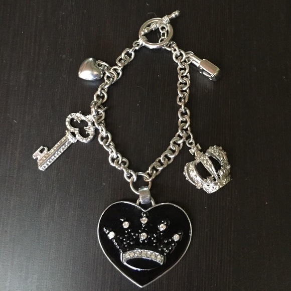 Multi pendant charmed bracelet