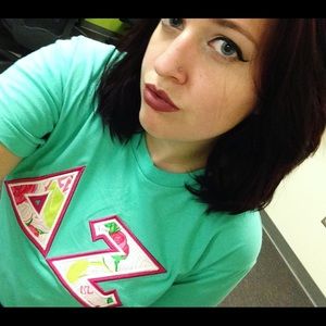 Meet your Posher, Ellen