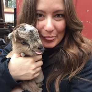 Meet your Posher, Amy