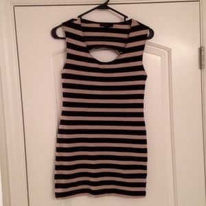 Forever 21 dress with keyhole back