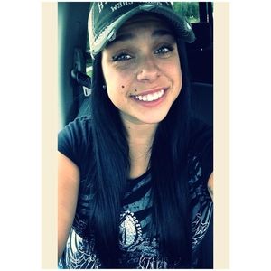 Meet your Posher, Taisha