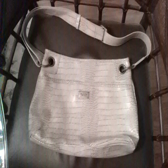 Vera Wang Tote Bag