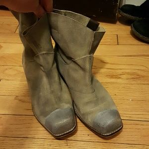 Grey suede boots with silver detail on toe and hee