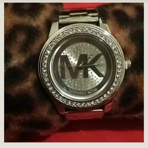 Mk watch