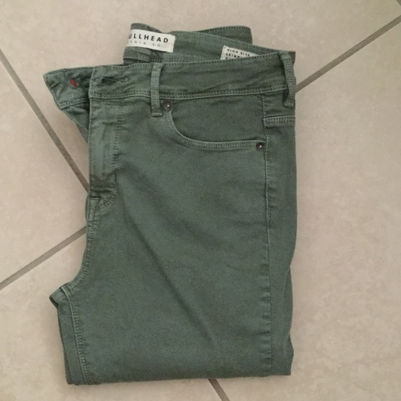 Bullhead high rise skinny jeans