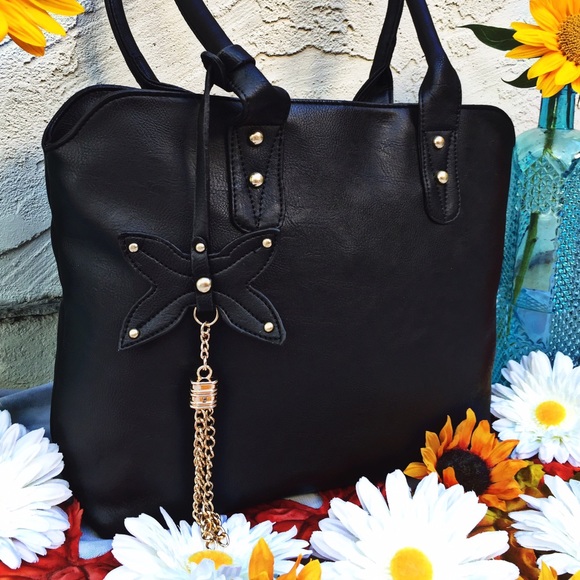 Boutique Handbags - Take Flight Handbag