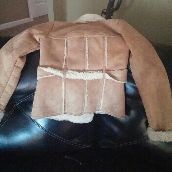 Faux Fur Jacket - Picture 4 of 4