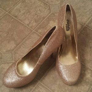 Glitter Gold Platform Pumps