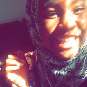 Meet your Posher, Nasimah