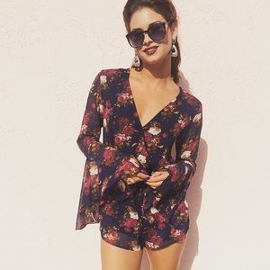 NASTY GAL Bell-Sleeved Printed Romper