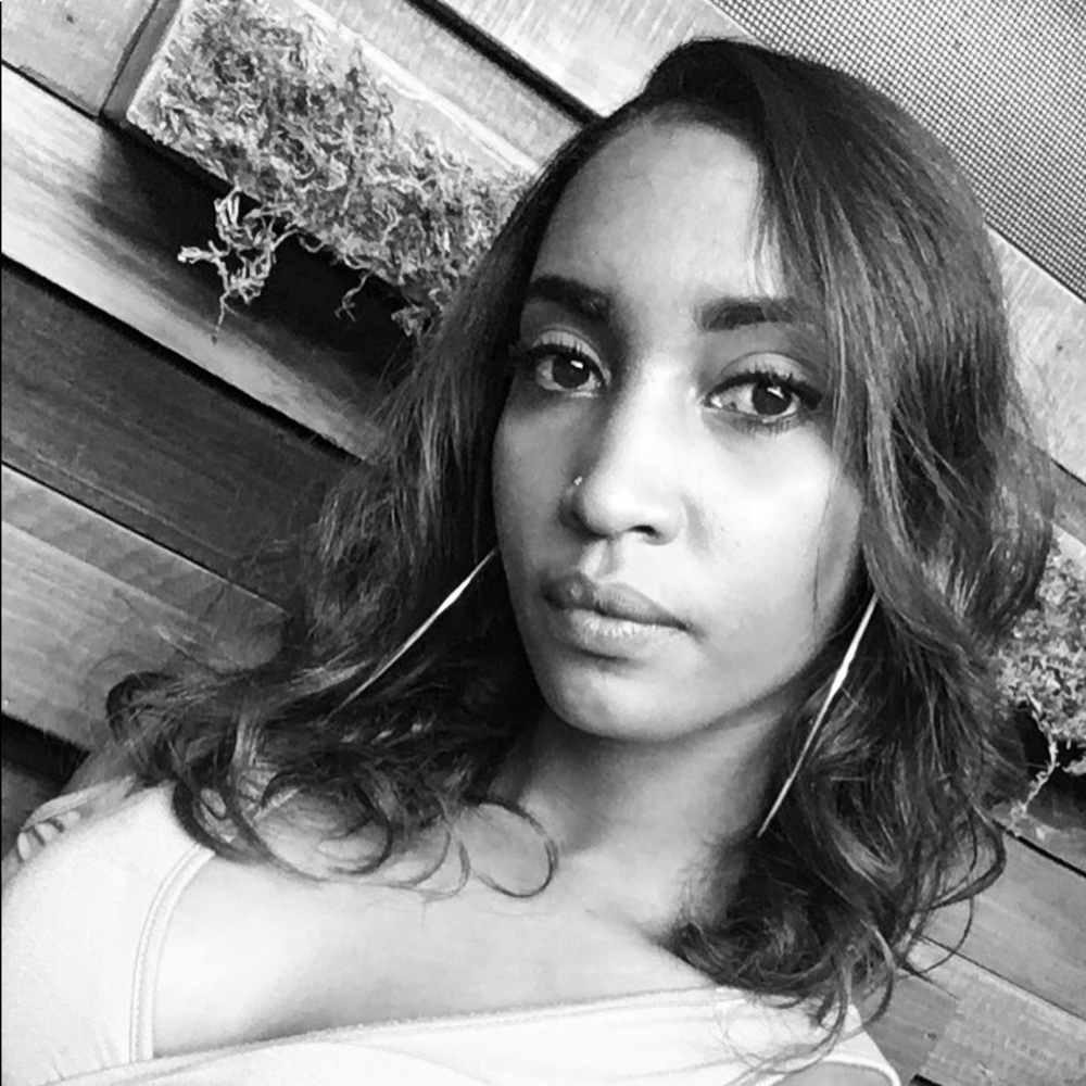 Meet Chrissy, your new favorite Posher