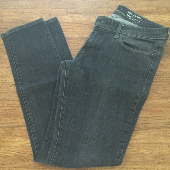 Levis