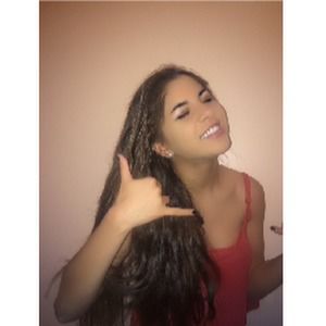 Meet your Posher, Hannah