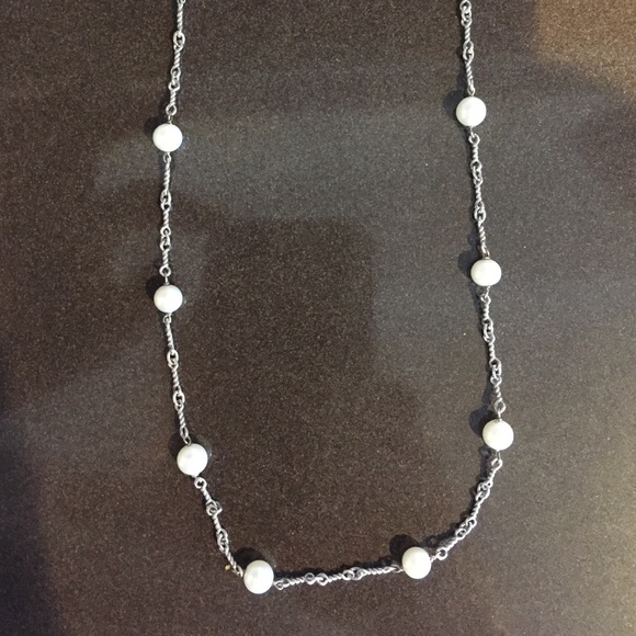 Pearl and 14k white gold necklace