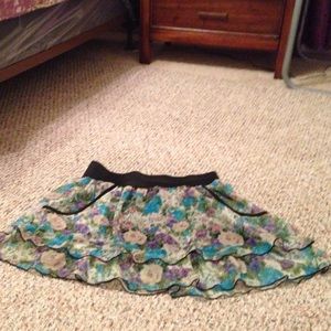 American Rag Layer Floral Skirt🚨FINAL REDUCTION🚨