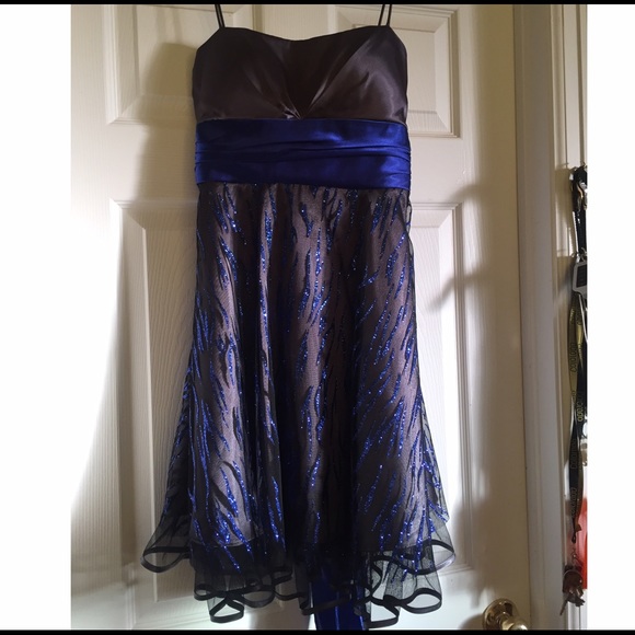 HOMECOMING DRESS(: