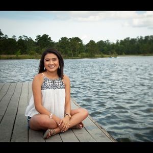 Meet your Posher, Monica