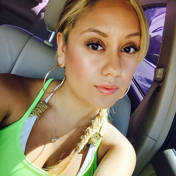 Meet your Posher, Janel