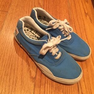 VISION STREET WEAR Chloe Sevigny blue sneakers