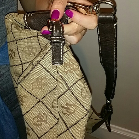 Dooney & Bourke - Picture 2 of 4