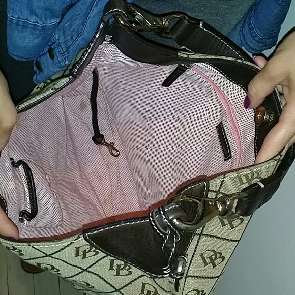 Dooney & Bourke - Picture 3 of 4