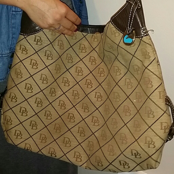 Dooney & Bourke - Picture 4 of 4