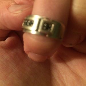 Mans size 7 ring